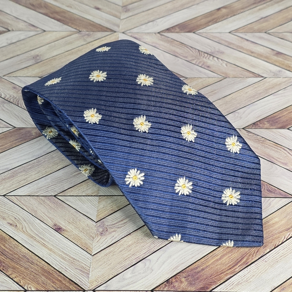 Façonnable Men's Neckties Navy Blue Daisy Print Jacquard 100% Silk Italy Made